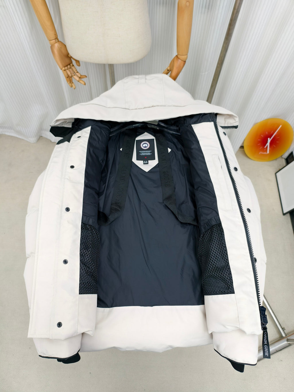Canada Goose White Arctic Program Down Parka – Hooded Expedition Outerwear