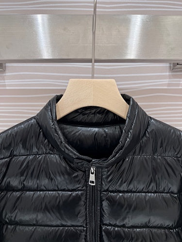 Moncler Black Slim-Fit Quilted Down Jacket – High-Gloss Lacquered Shell Stand Collar Dual Zip Pockets Arm Badge Canadian Outerwear