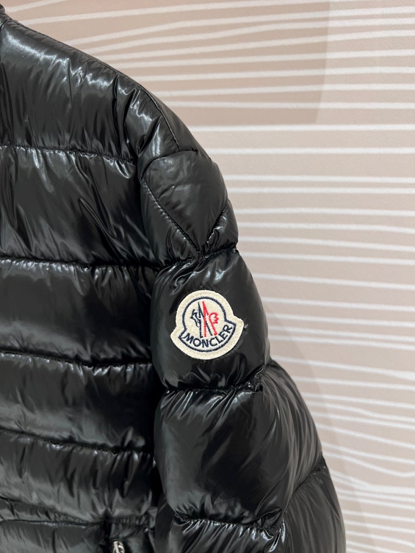 Moncler Black Slim-Fit Quilted Down Jacket – High-Gloss Lacquered Shell Stand Collar Dual Zip Pockets Arm Badge Canadian Outerwear