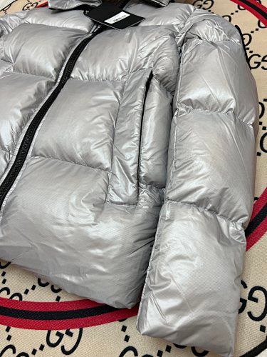 Canada Goose Silver Metallic Down Puffer – Glossy Shell Arctic Program Badge Canadian Outerwear