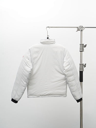 Canada Goose White Down Jacket – Silver Quilted Interior Black Ribbed Cuffs Arctic Program Badge Canadian Outerwear