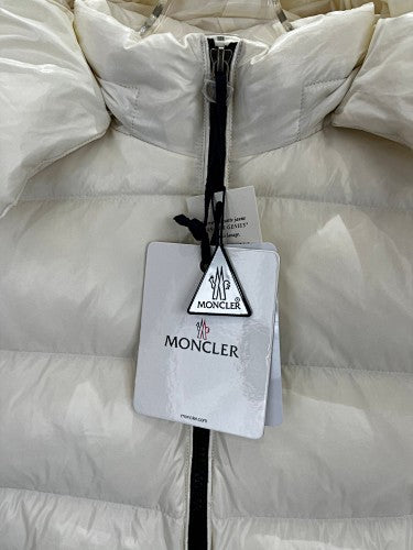 Moncler Ivory Classic Down Hooded Jacket – High-Gloss Shell Wide Horizontal Baffles Integrated Hood Tonal Hardware Tricolor Label Moncler Outerwear