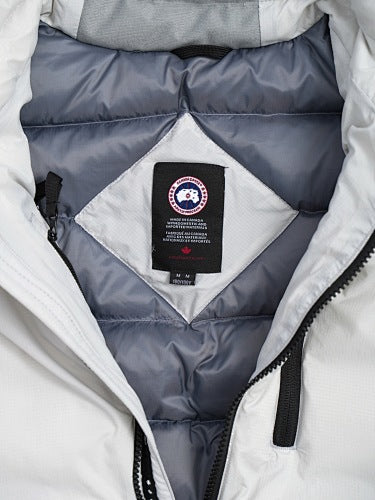 Canada Goose White Down Jacket – Silver Quilted Interior Black Ribbed Cuffs Arctic Program Badge Canadian Outerwear
