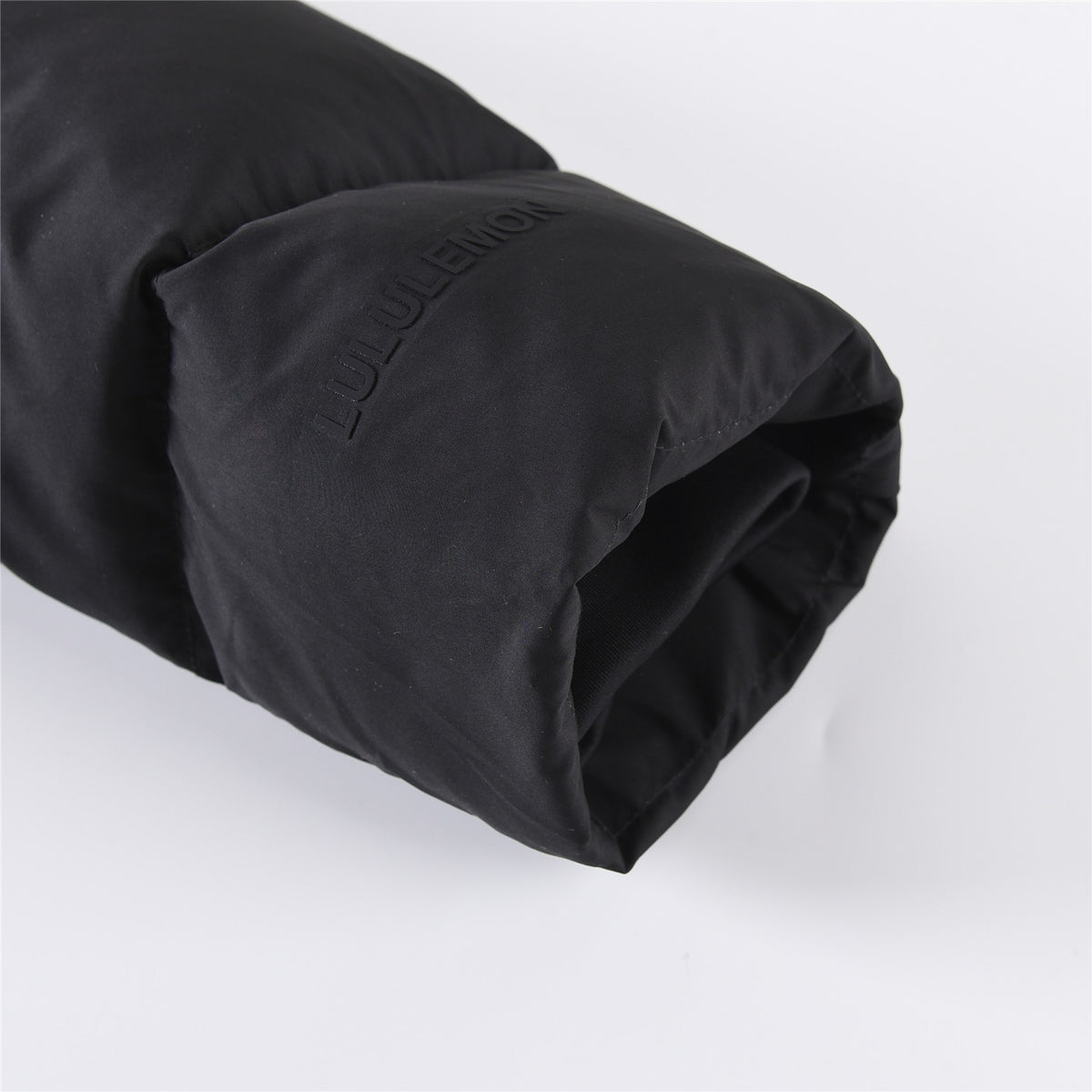 Lululemon Black Women's Hooded Down Puffer – Embossed Logo Snap Placket Wide Baffle Integrated Hood Lululemon Outerwear