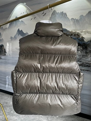 Canada Goose Champagne Down Vest – Arctic Program Insulated Sleeveless Jacket