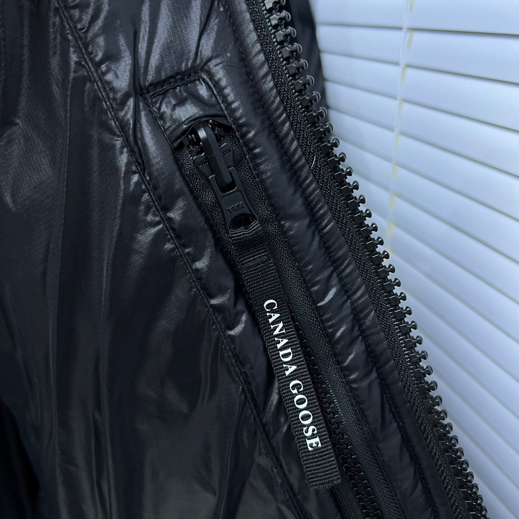 Canada Goose Black Glossy Oversized Down Puffer – Boxy Hooded Silhouette Branded Zip Canadian Outerwear