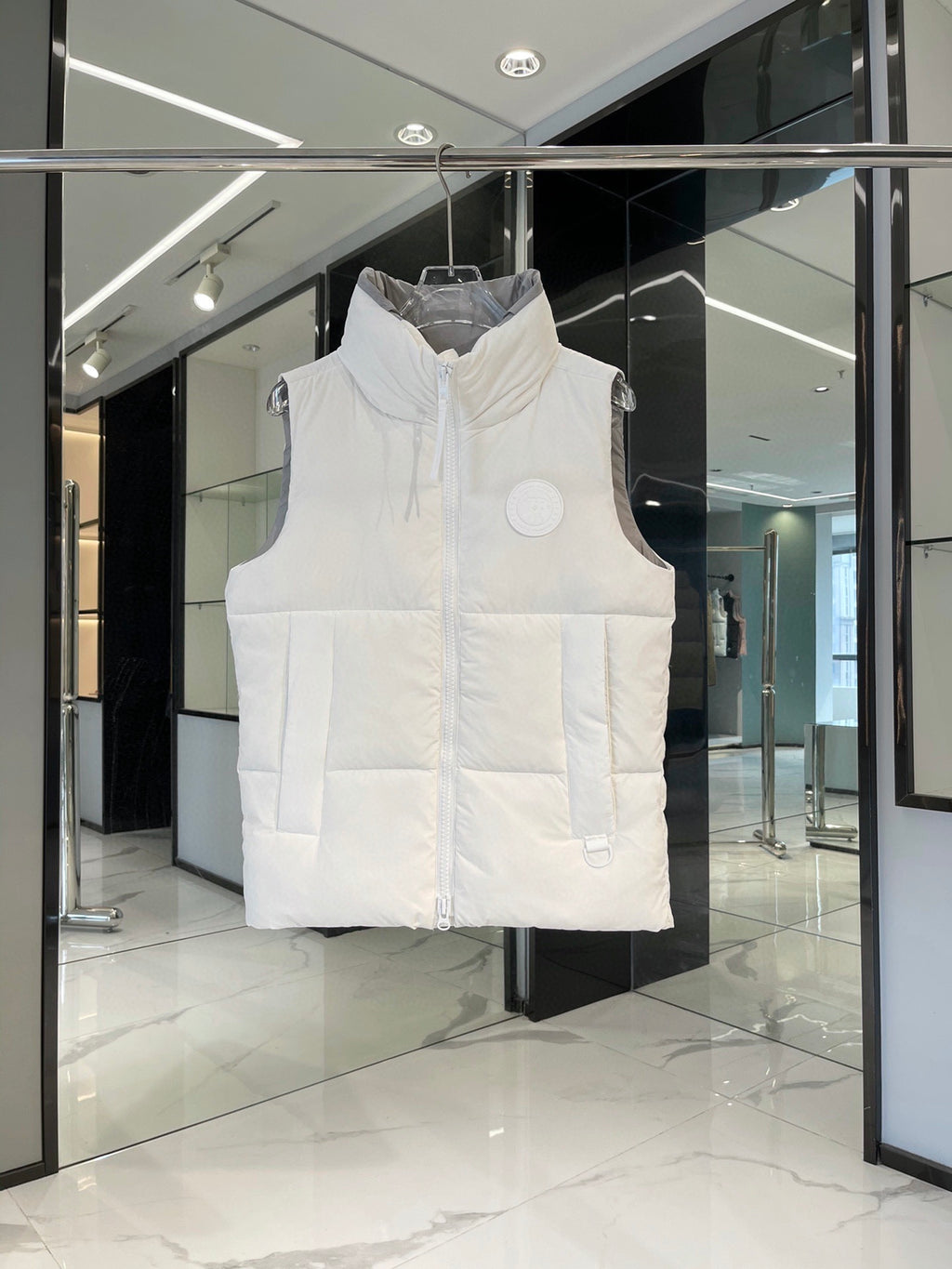 Moncler White Down Vest – Premium Insulated Sleeveless Jacket