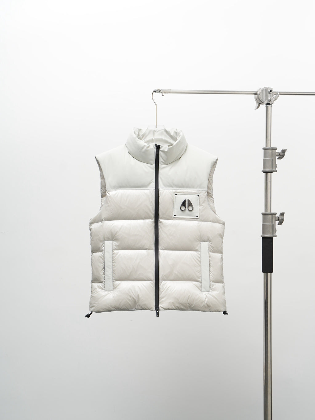 Moose Knuckles White Down Vest – Premium Insulated Sleeveless Jacket