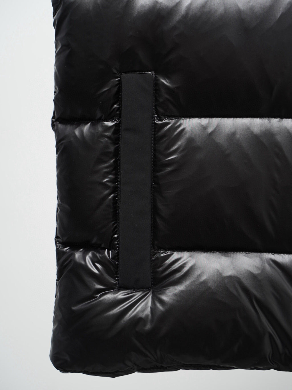 Moose Knuckles Black Down Vest – Premium Insulated Sleeveless Jacket