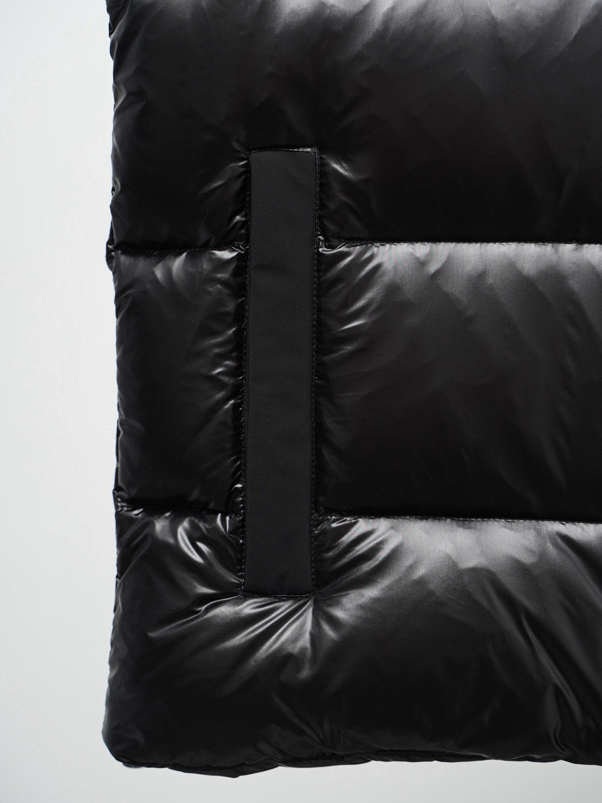 Moose Knuckles Black Down Vest – Premium Insulated Sleeveless Jacket