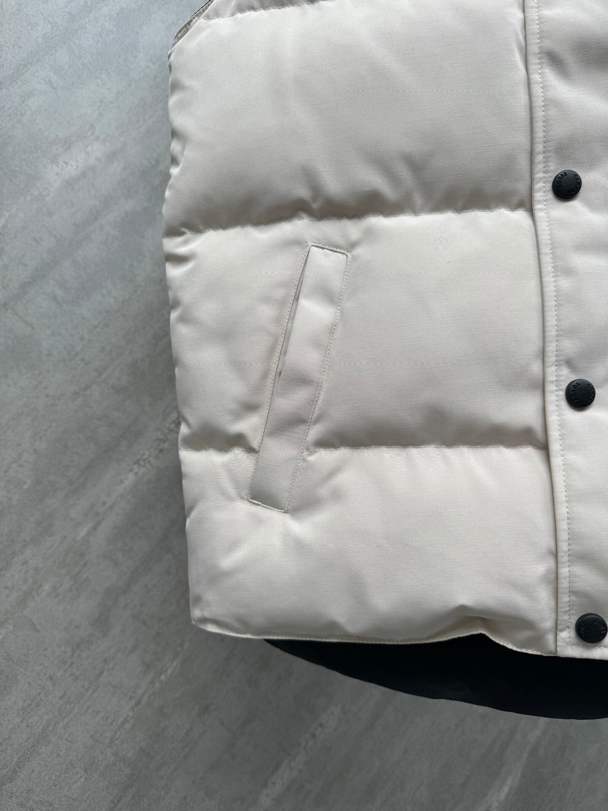 Canada Goose Cream Down Vest – Arctic Program Insulated Sleeveless Jacket