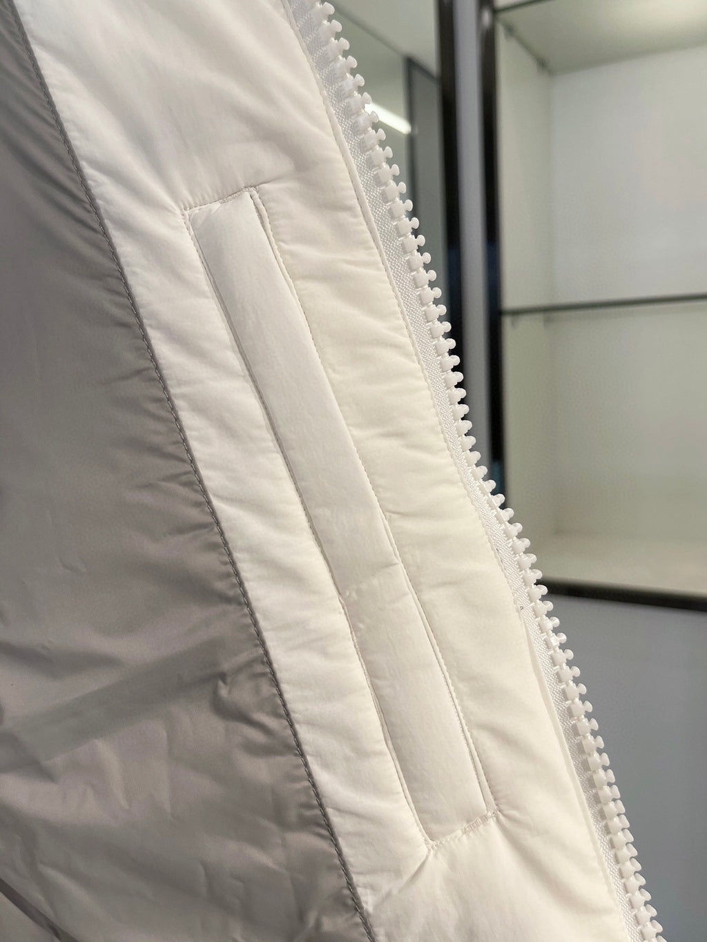 Moncler White Down Vest – Premium Insulated Sleeveless Jacket
