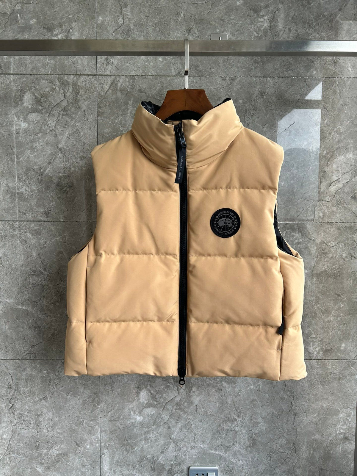 Canada Goose Camel Down Vest – Arctic Program Insulated Sleeveless Jacket