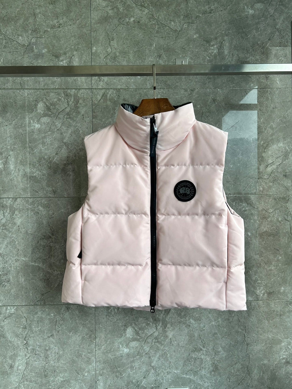 Canada Goose Blush Pink Down Vest – Arctic Program Insulated Sleeveless Jacket