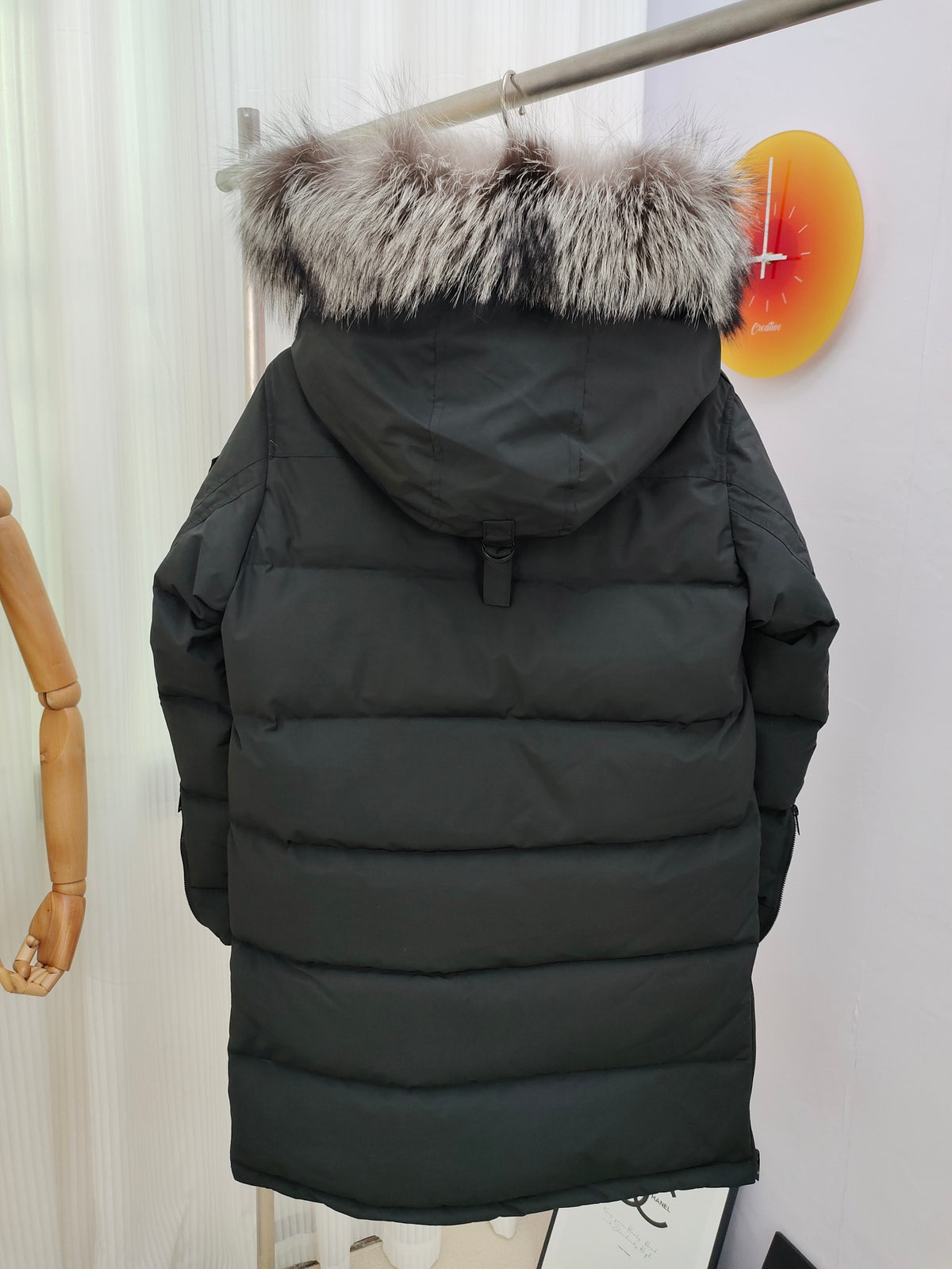 Moose Knuckles Black Long Parka – Silver Fox Fur Hood Utility Pockets Canadian Outerwear